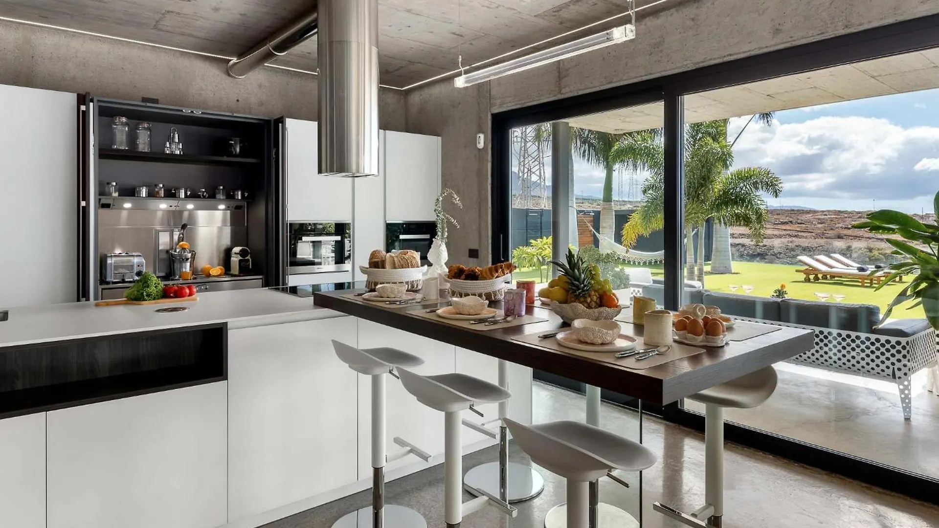 Karat Atelier De La Vega Villa Playa Paraiso  İspanya