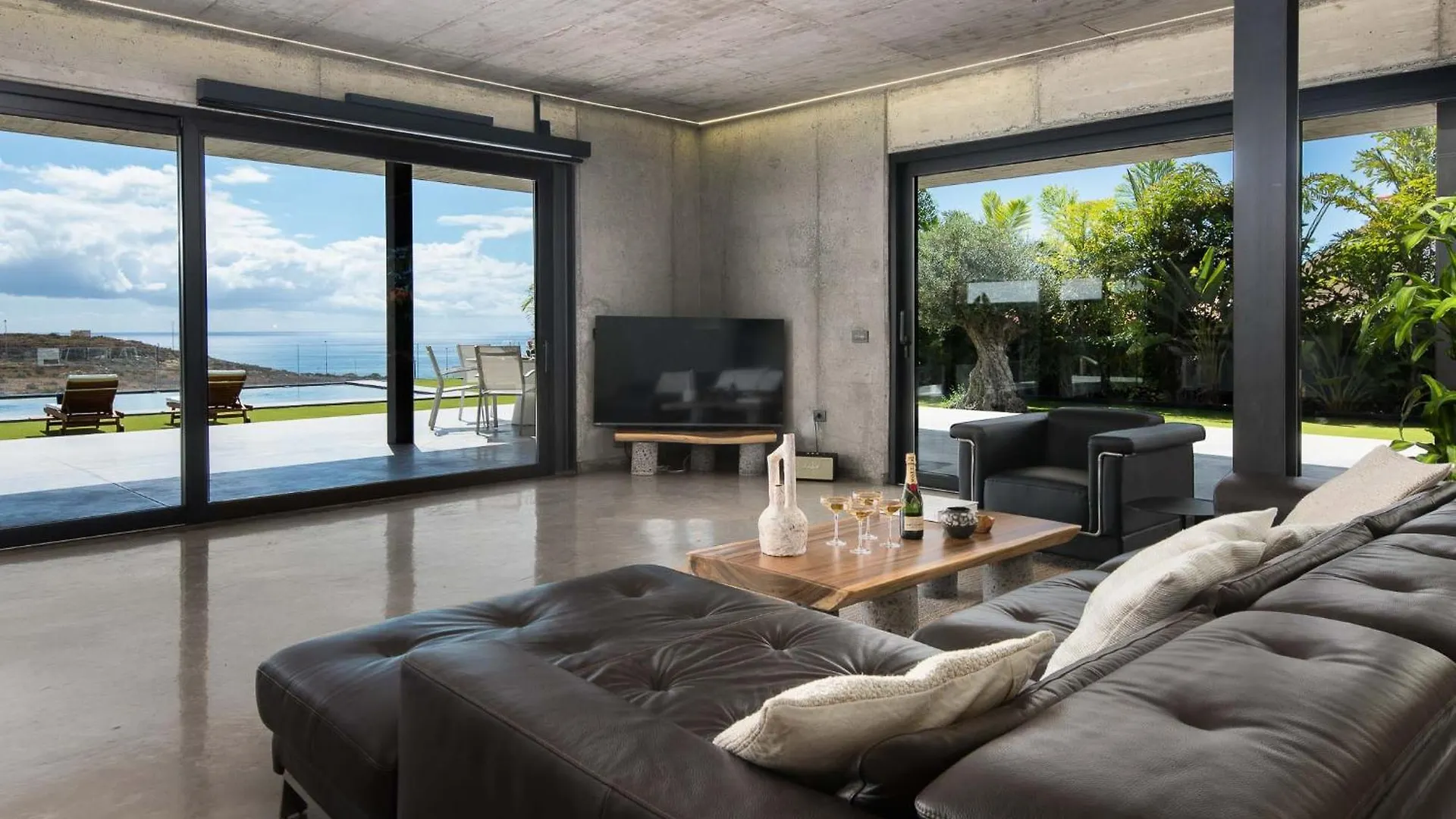 Karat Atelier De La Vega Villa Playa Paraiso  Holiday home Playa Paraiso (Tenerife)